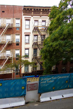 309 E 83rd St in New York, NY - Foto de edificio - Building Photo