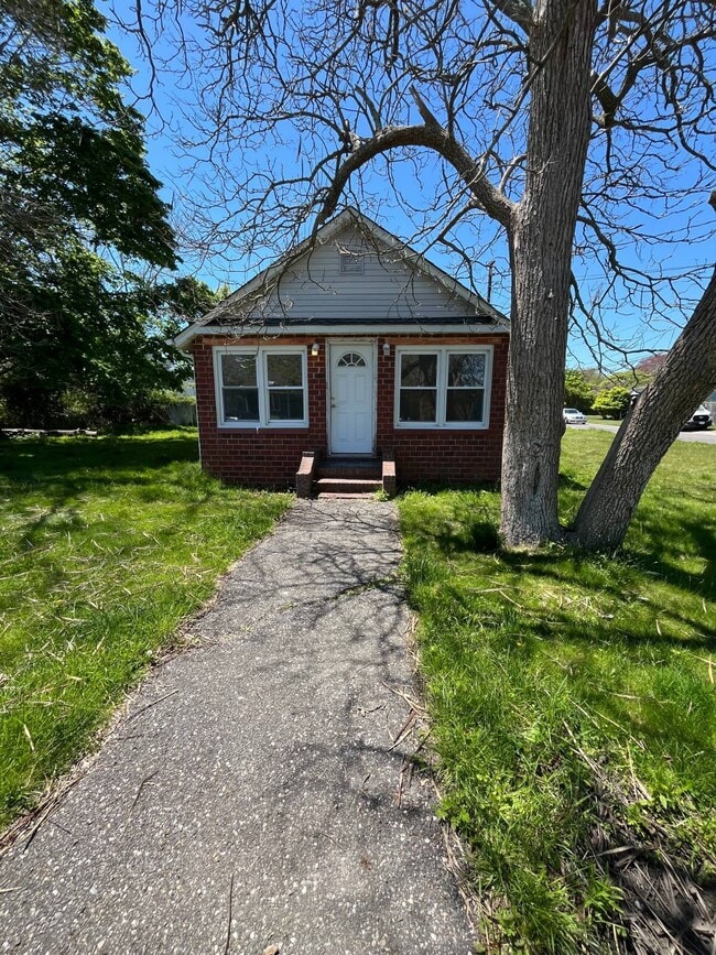 property at 82 Cranberry Dr
