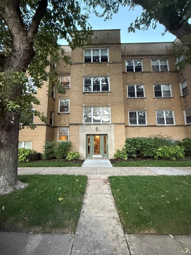 property at 4309 N Troy St