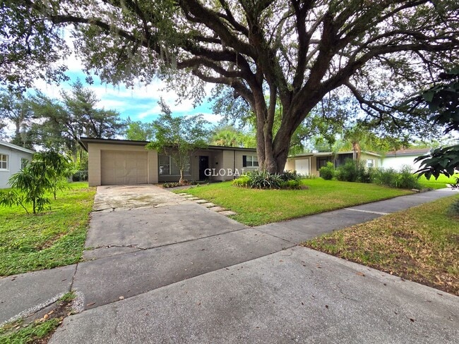 property at 4507 Arch St