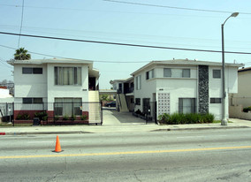 1935-1939 Rodeo Rd Apartments