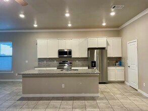 7442 31st St in Lubbock, TX - Building Photo - Building Photo