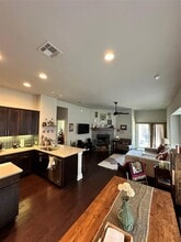 8021 Izetta Ln in Austin, TX - Building Photo - Building Photo