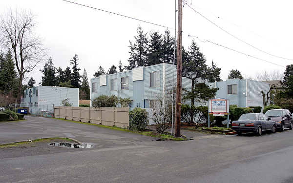 Tall Trees Townhouses in Portland, OR - Foto de edificio - Building Photo