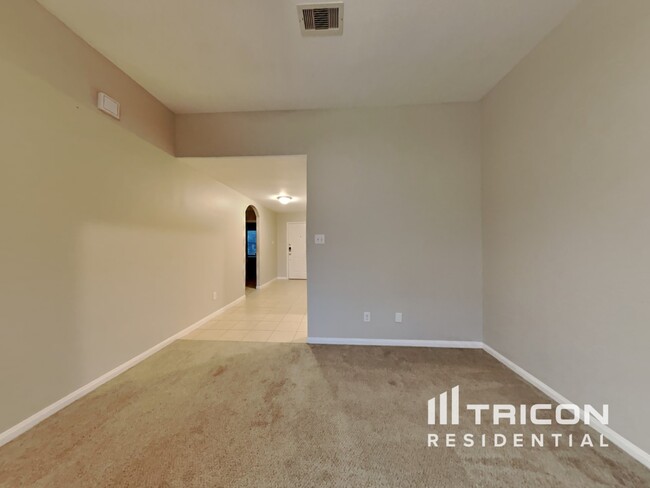 26939 Wild Duck Ln in Hockley, TX - Foto de edificio - Building Photo
