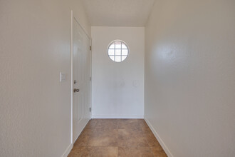 4631 N 106th Dr in Phoenix, AZ - Building Photo - Building Photo