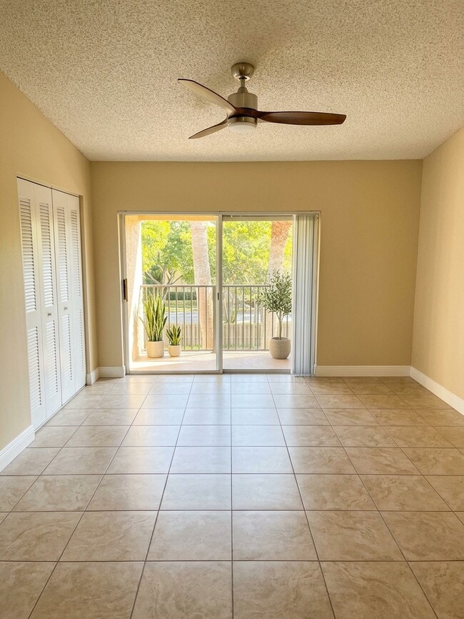 10717 Cleary Blvd, Unit 309 in Plantation, FL - Building Photo - Building Photo