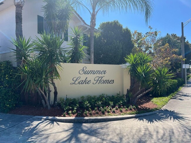 5143 NW 30th Ln in Fort Lauderdale, FL - Building Photo - Building Photo