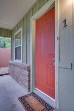 601 W College St-Unit -1 in Grapevine, TX - Building Photo - Building Photo