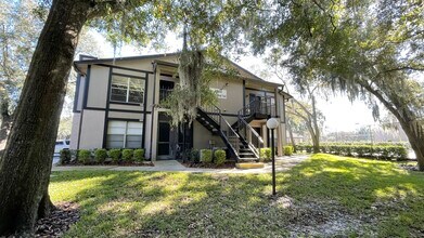 3944 TUMBLE WOOD Trl in Tampa, FL - Building Photo - Building Photo