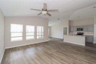 5512 Arlington River Dr. in Lakeland, FL - Building Photo - Building Photo