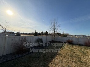 101 N Voyage Ave in Caldwell, ID - Building Photo - Building Photo