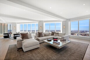 2 Avery St, Unit PH3C in Boston, MA - Building Photo