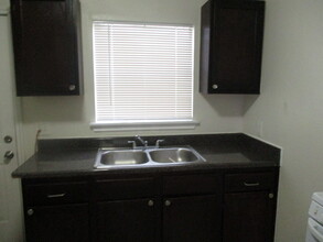 2411 Bastrop St-Unit -2411 - 03 in Houston, TX - Building Photo - Building Photo