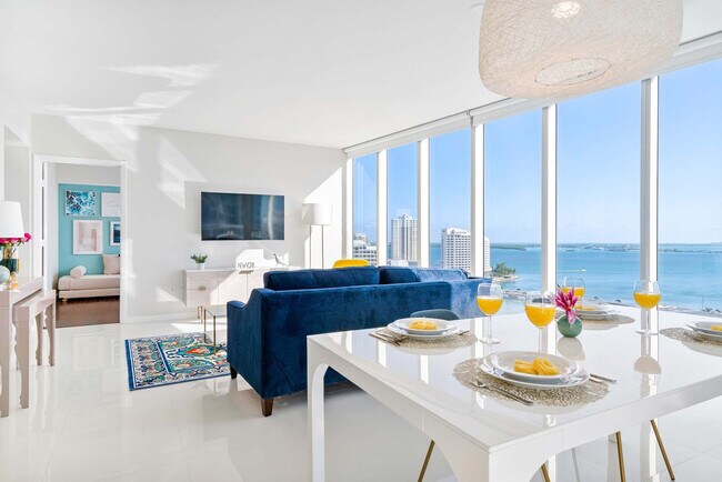 485 Brickell Ave in Miami, FL - Building Photo - Building Photo