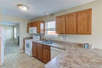 15584 Dusty Trail in Noblesville, IN - Building Photo - Building Photo