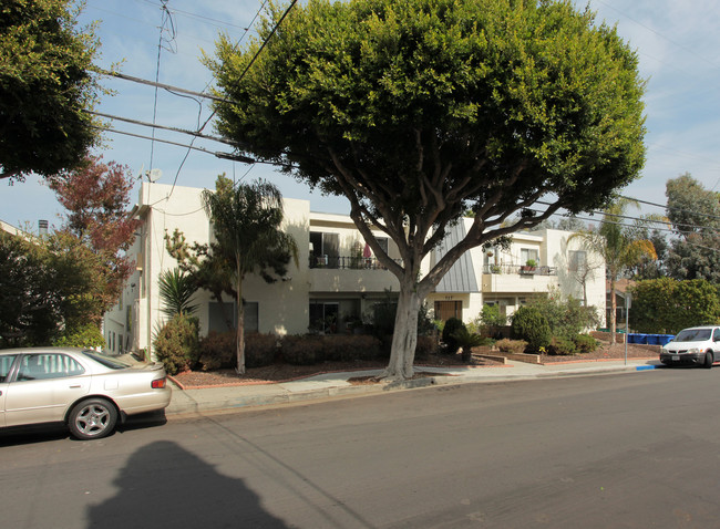 727 Ashland Ave in Santa Monica, CA - Building Photo - Building Photo