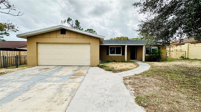 635 Knox McRae Dr in Titusville, FL - Building Photo - Building Photo