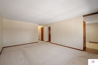 9605 Binney St in Omaha, NE - Building Photo - Building Photo