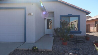 5284 Calle Granada in Sierra Vista, AZ - Building Photo - Building Photo