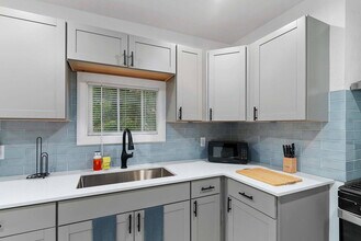 412 Harwood St, Unit SI ID1094307P in Orlando, FL - Foto de edificio - Building Photo