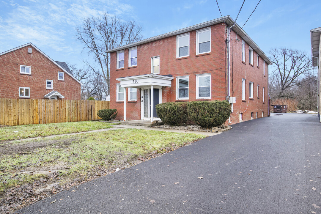 1540 Abbott Rd, Unit 2 Bed 1 Bath in Buffalo, NY - Building Photo