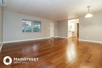 723 Sunset Dr in Tarpon Springs, FL - Foto de edificio - Building Photo