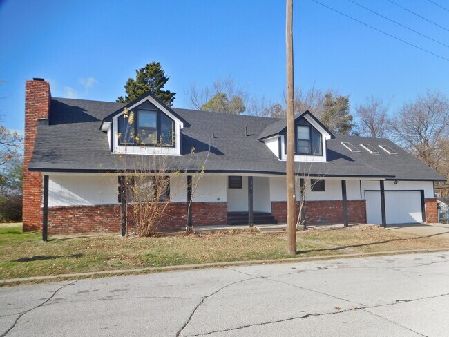 4016 S Zenith Ave in Tulsa, OK - Building Photo - Building Photo