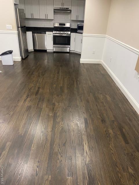 144-10 230th Pl in Queens, NY - Building Photo