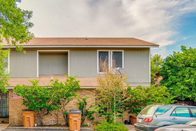 1210 Southport Dr-Unit -B in Austin, TX - Building Photo - Building Photo