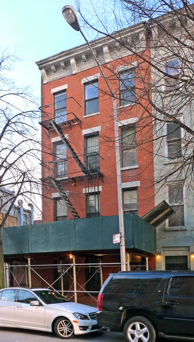 617 Baltic St in Brooklyn, NY - Foto de edificio - Building Photo