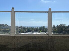 159 Mangano Cir, Unit 159 Mangano Circle in Encinitas, CA - Building Photo
