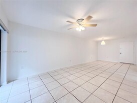 8287 SW 128th St in Miami, FL - Building Photo