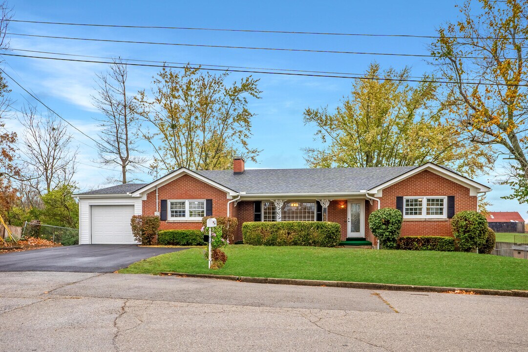 400 Midland Dr in Richmond, KY - Building Photo