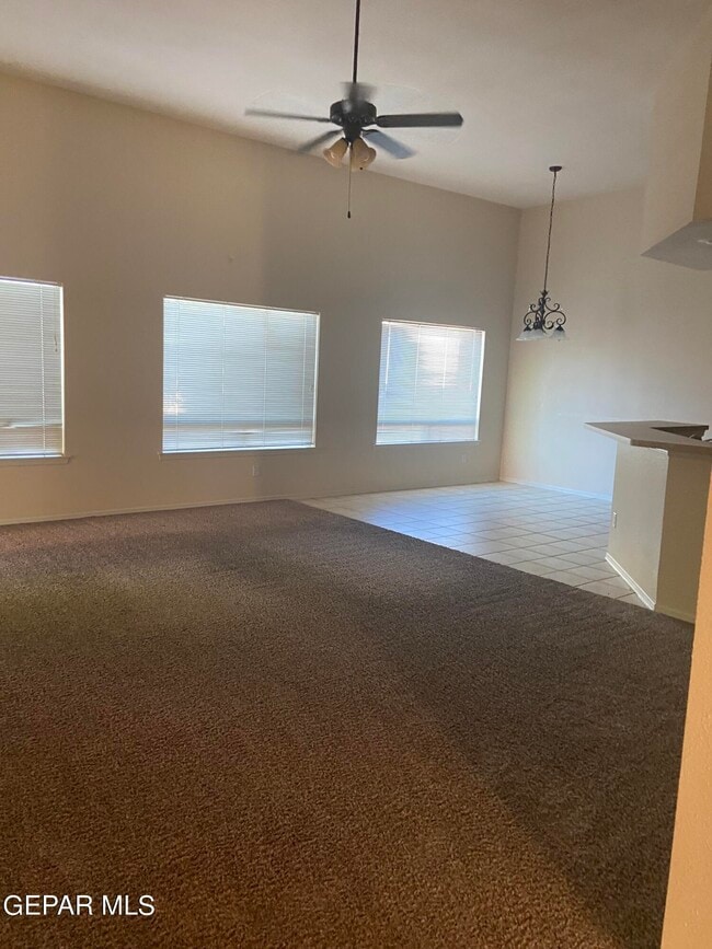 806 Bonnie Ct in Santa Teresa, NM - Building Photo - Building Photo