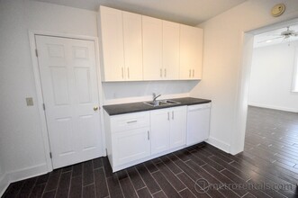 576 S 9th St, Unit B in Columbus, OH - Building Photo - Building Photo