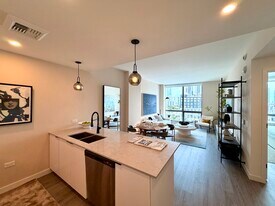 1900 NW 1st Pl, Unit A12 in Miami, FL - Building Photo