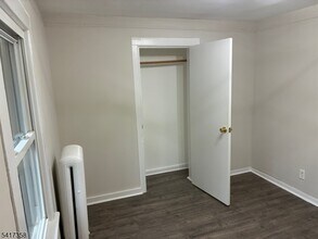 36 Cross St in Montclair, NJ - Building Photo - Building Photo