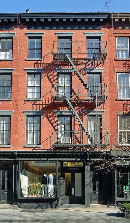 411 Bleecker St in New York, NY - Building Photo