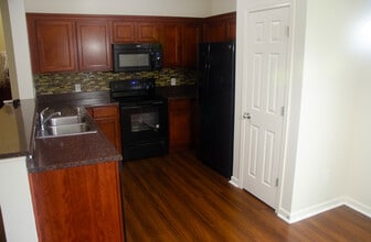 2204 Shadow Creek Blvd in Columbus, IN - Building Photo - Building Photo