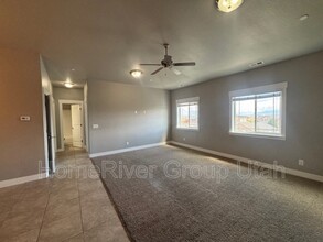 1987 N Crest Rd in Saratoga Springs, UT - Building Photo - Building Photo