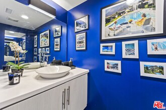 2201 Polyscope Pl in Los Angeles, CA - Building Photo - Building Photo