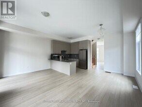 72 Lunay Dr. in Richmond Hill, ON - Building Photo - Building Photo