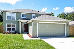 1336 Dragon Head Dr in Valrico, FL - Building Photo