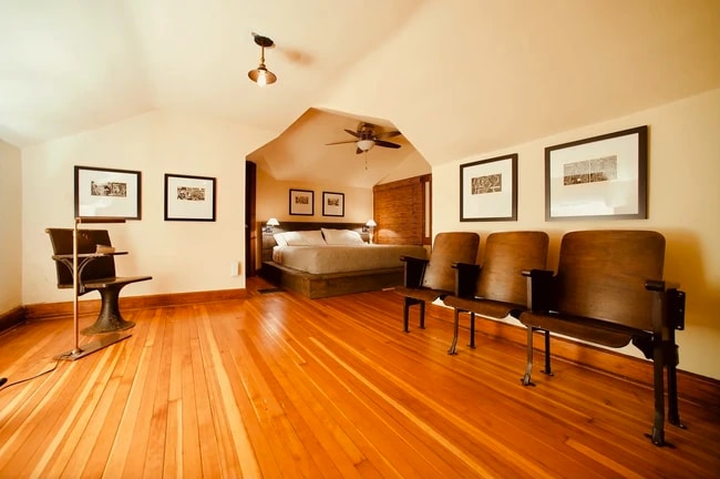 620 E 1st St in Bloomington, IN - Foto de edificio - Building Photo