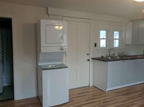 150 Myrtle St-Unit -2nd floor in Manchester, NH - Foto de edificio - Building Photo