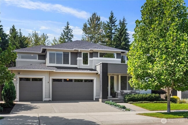 property at 14512 Overlook Dr E