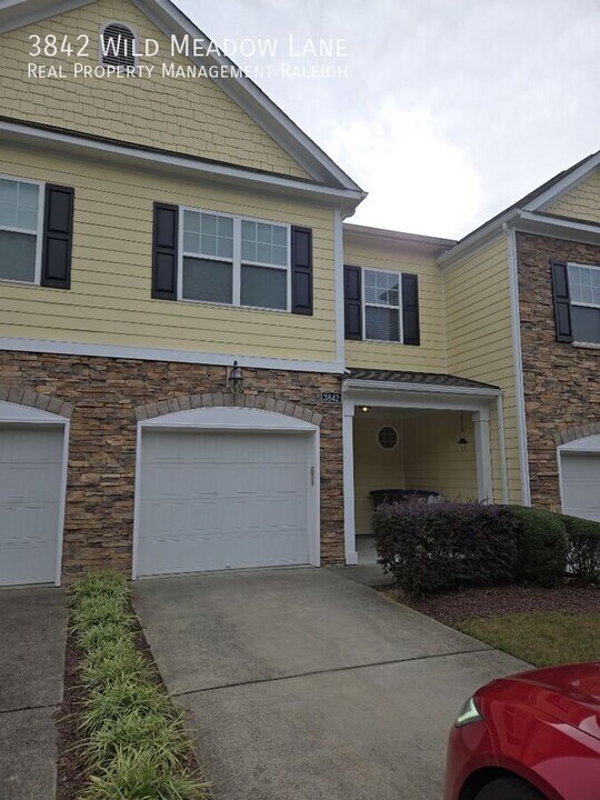 3842 Wild Meadow Ln in Wake Forest, NC - Building Photo