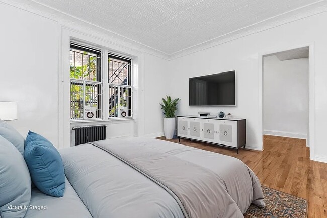 11 Abingdon Square, Unit 3 in New York, NY - Building Photo - Building Photo