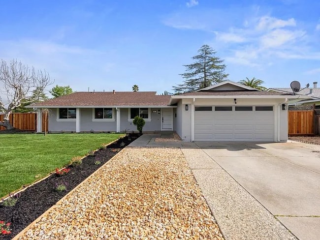 2426 Regent Rd in Livermore, CA - Building Photo - Building Photo